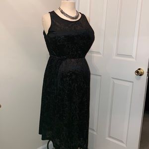 Old Navy maternity velvet floral holiday dress